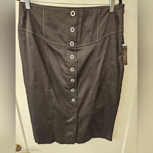 NWT - Courtenay Cotton Black Stretch Skirt - Size 12 - Picture 1 of 9